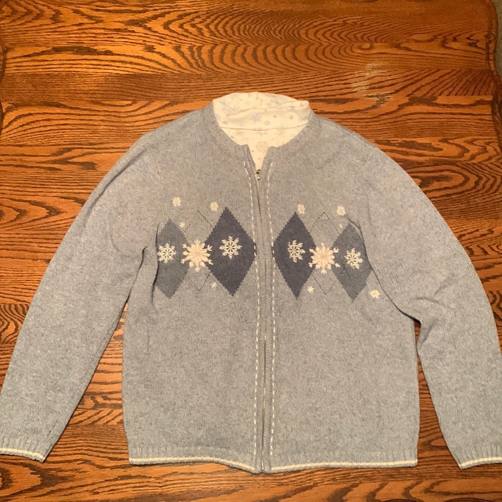 Croft & Barrow blue snowflake cardigan set. Size L.